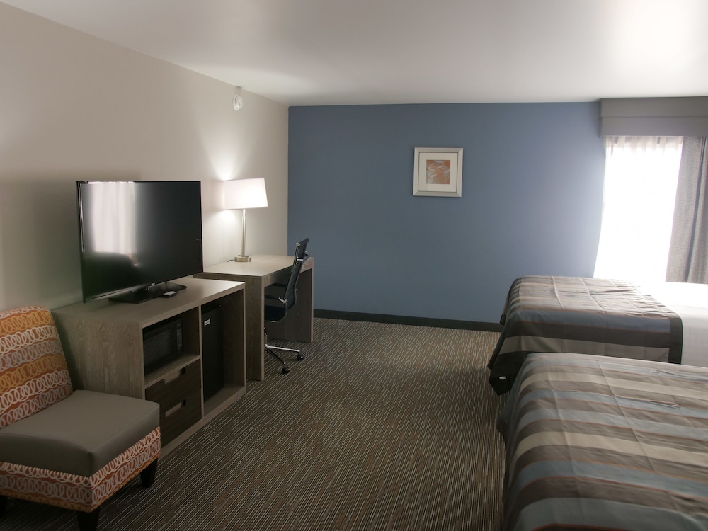 Wingate by Wyndham Louisville Fair and Expo - photo 30