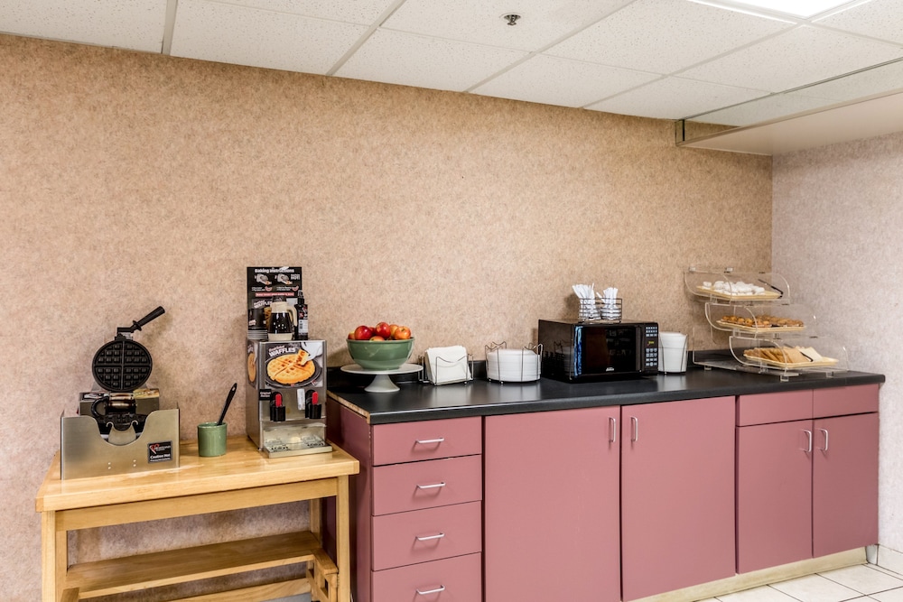 Red Roof Inn Morehead - photo 27