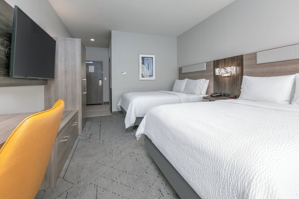 Holiday Inn Express & Suites Dallas Plano North by IHG - photo 11