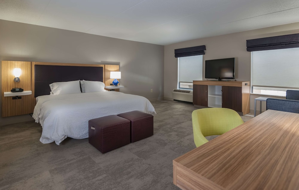 Hampton Inn Doylestown - photo 18