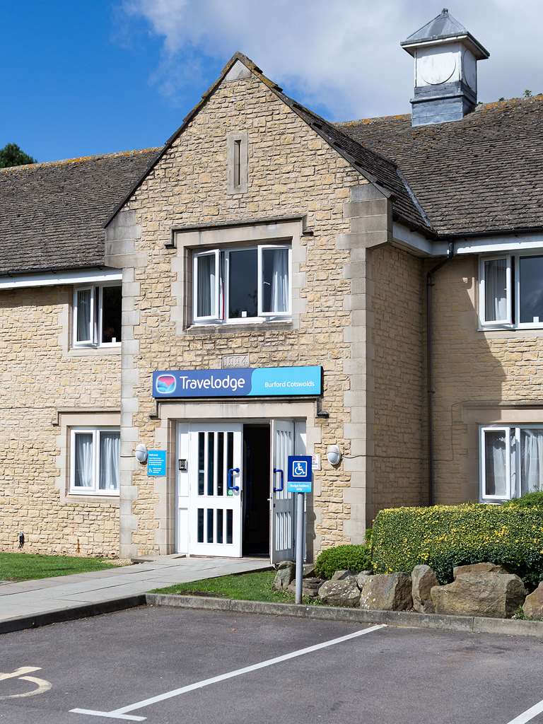 Travelodge Burford Cotswolds Hotel in Burford, United Kingdom