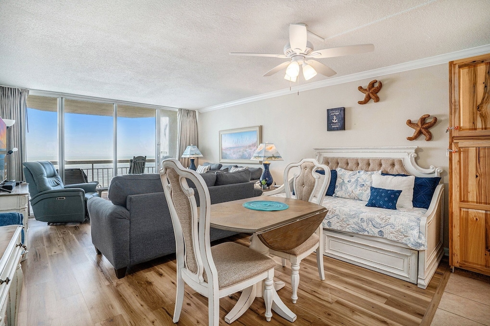 1405 Waters Edge Resort 1 Bedroom Condo by RedAwning - photo 6