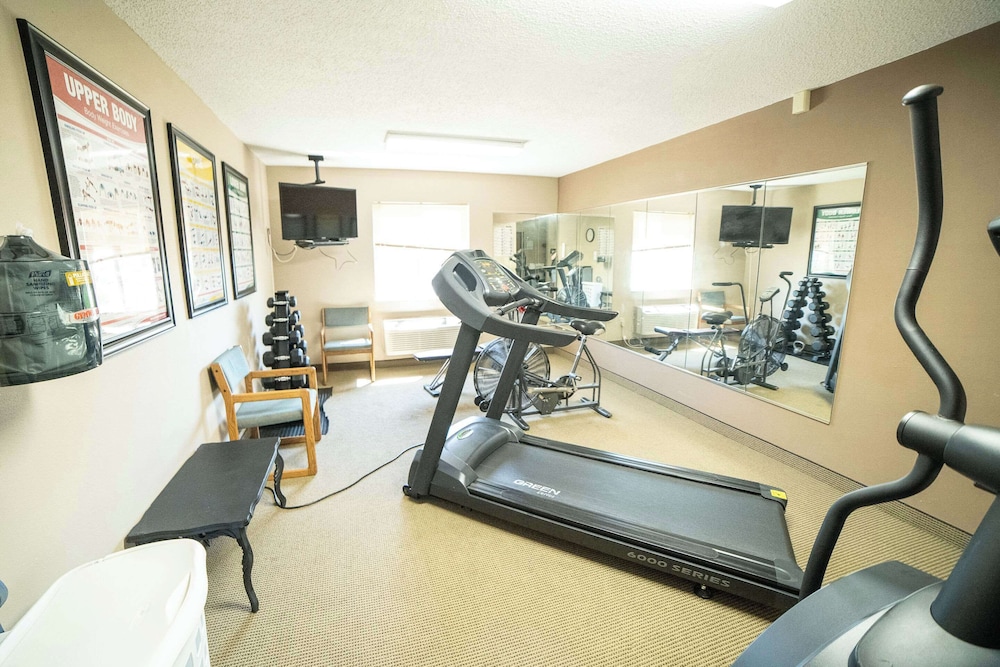 Quality Inn & Suites Watertown near Prairie Lakes Ice Arena - photo 61