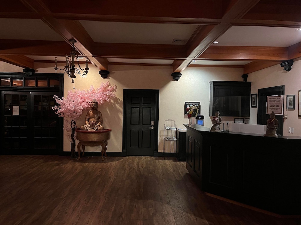 The Ennis Inn and Pub - photo 2