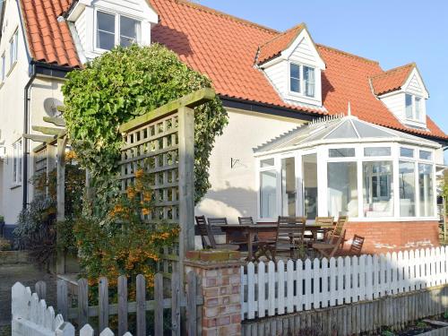 Granary Cottage — 4-Star Luxury Hotel in Bentley, United Kingdom