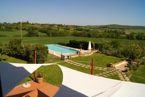 Casavacanze Casalta — 4-Star Luxury Hotel in Sovicille, Italy