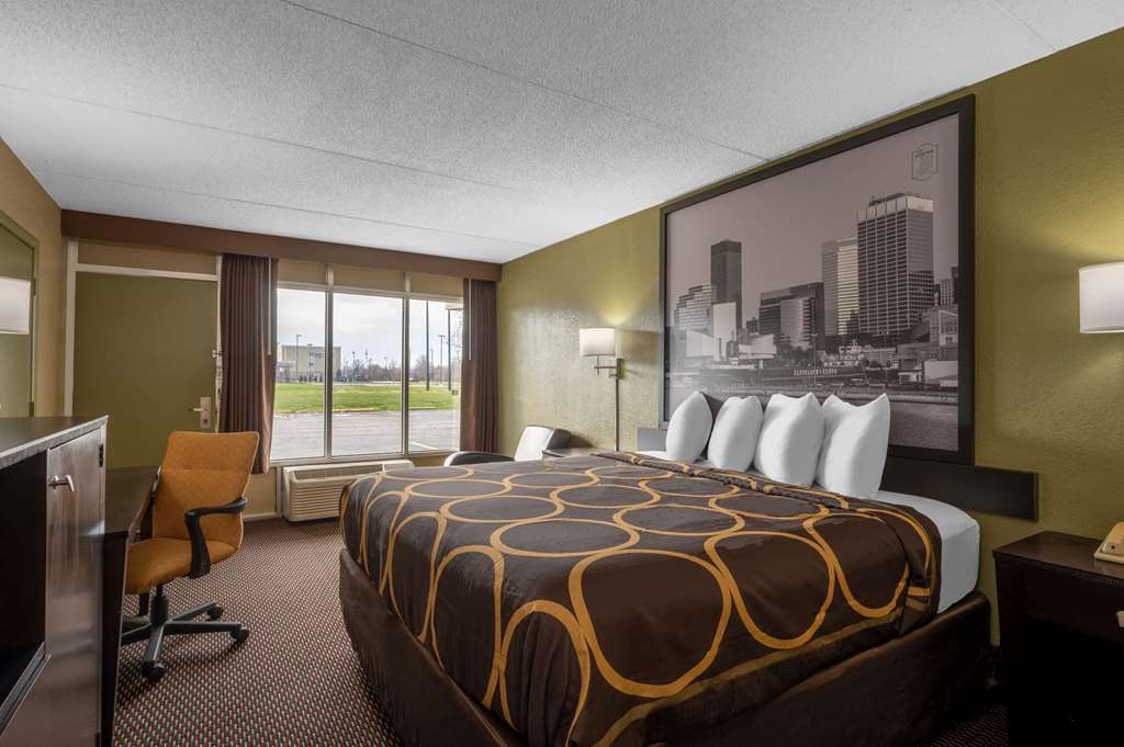 Super 8 by Wyndham Perrysburg Toledo - photo 26