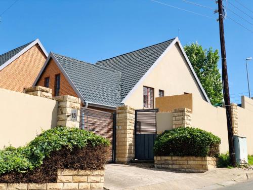 Blue Crane Guesthouse — 4-Star Luxury Hotel in Maseru, Lesotho