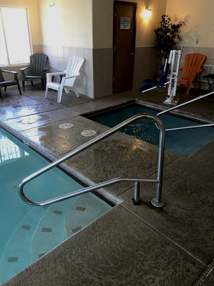 FairBridge Inn & Suites Kellogg - photo 33