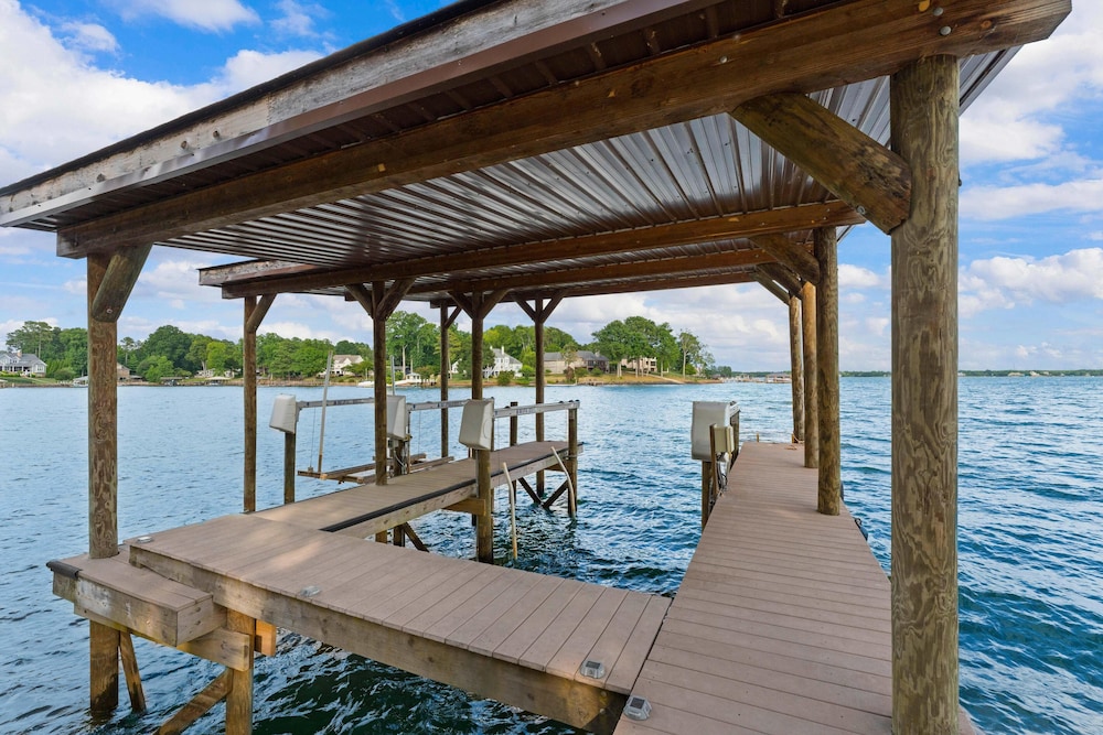 Lake Norman Getaway - photo 61