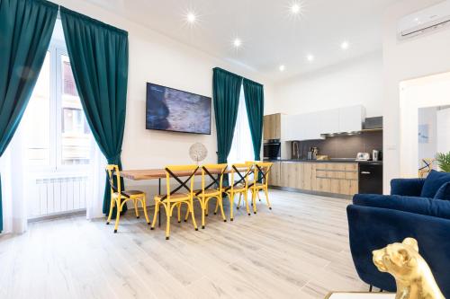 Trastevere Exclusive Three Bedroom Apartment — 4-Star Luxury Hotel in Rome, Italy