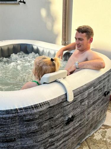 Villetta Grignetta Relax Giardino e Jacuzzi — 4-Star Luxury Hotel in Varazze, Italy