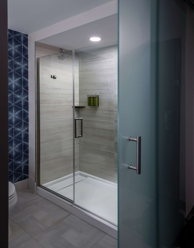 DoubleTree by Hilton Hot Springs - photo 18