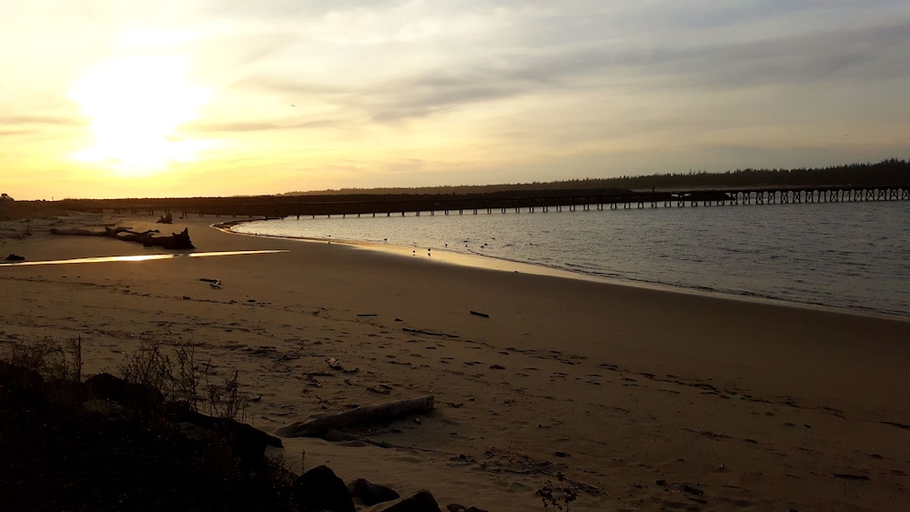 Winchester Bay Inn - photo 38