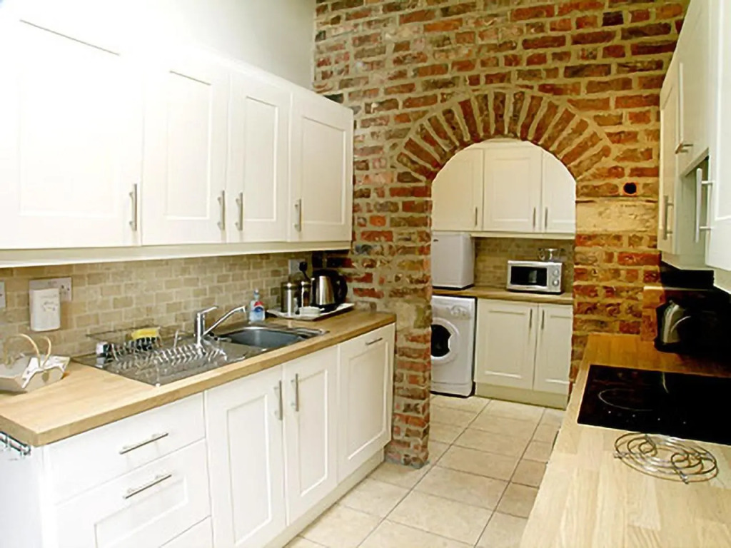Wisteria Cottage