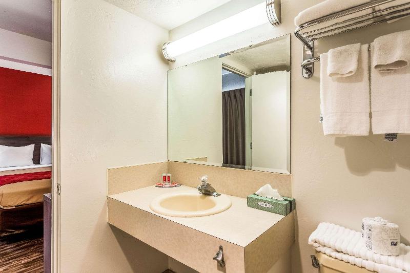 Econo Lodge Idaho Falls - photo 13