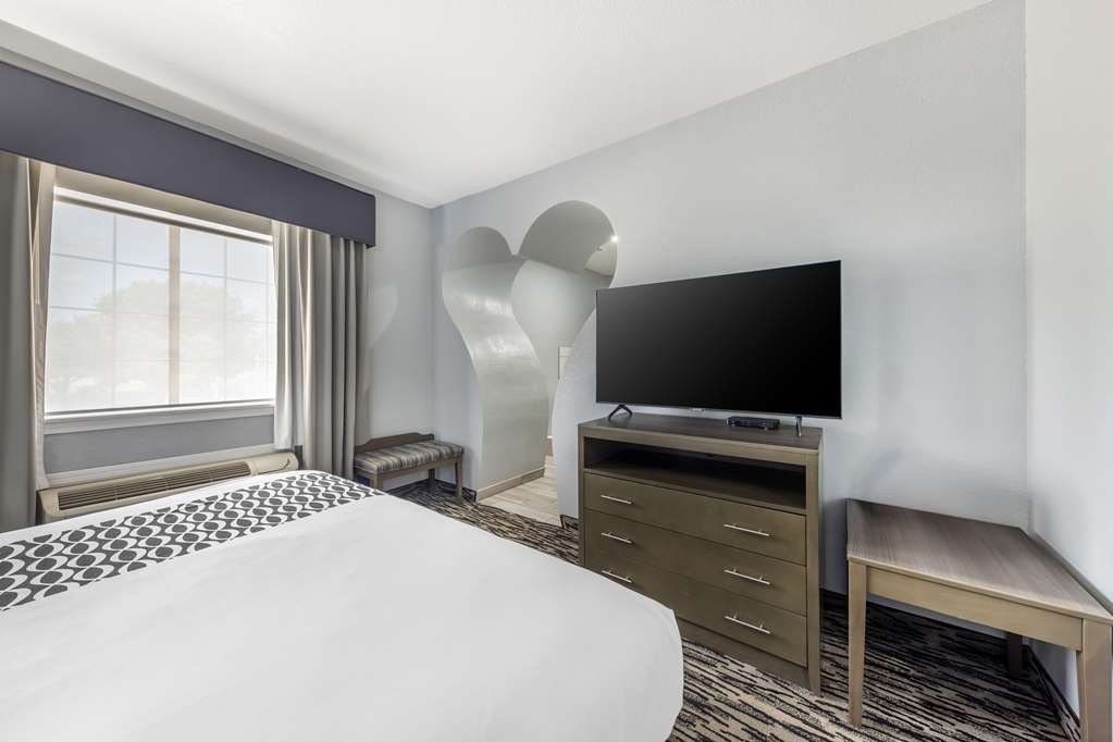 Best Western Atoka Inn & Suites - photo 13