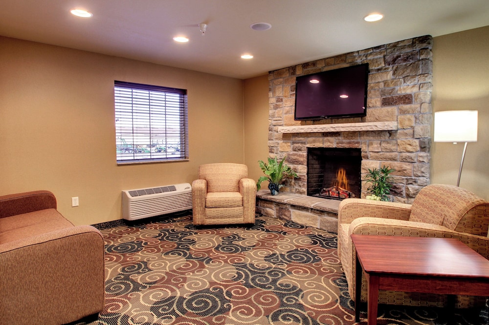 Cobblestone Hotel & Suites Newton - photo 5