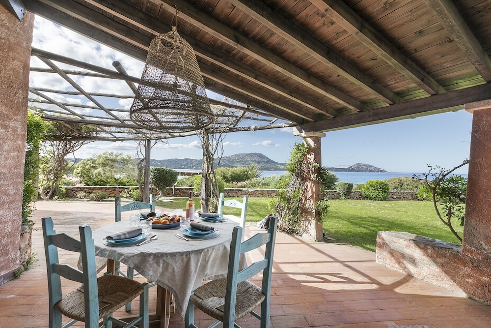 Villetta Scoglietto in Loiri Porto San Paolo, Italy