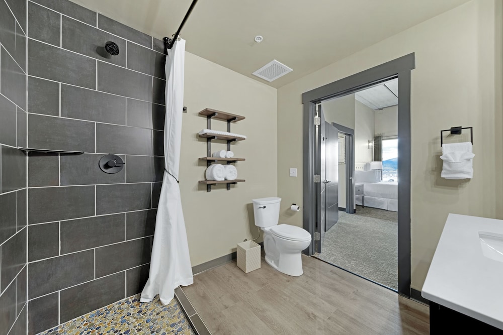 The Suites at Prairie Falls & Event Center - photo 56