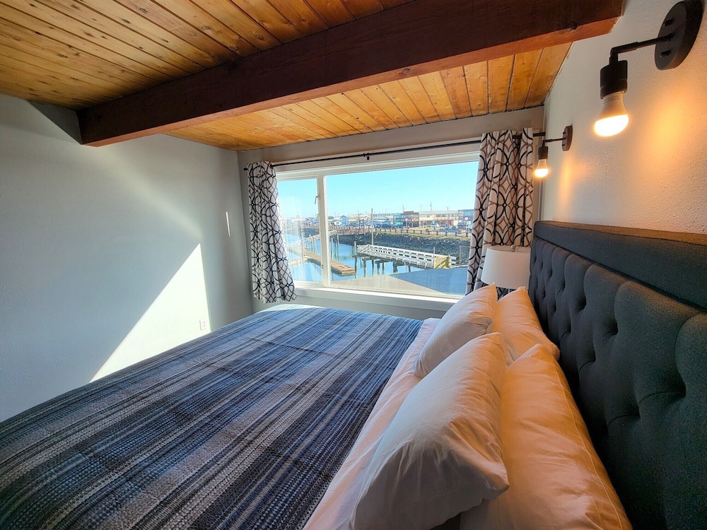 Saltwater Inn - photo 17
