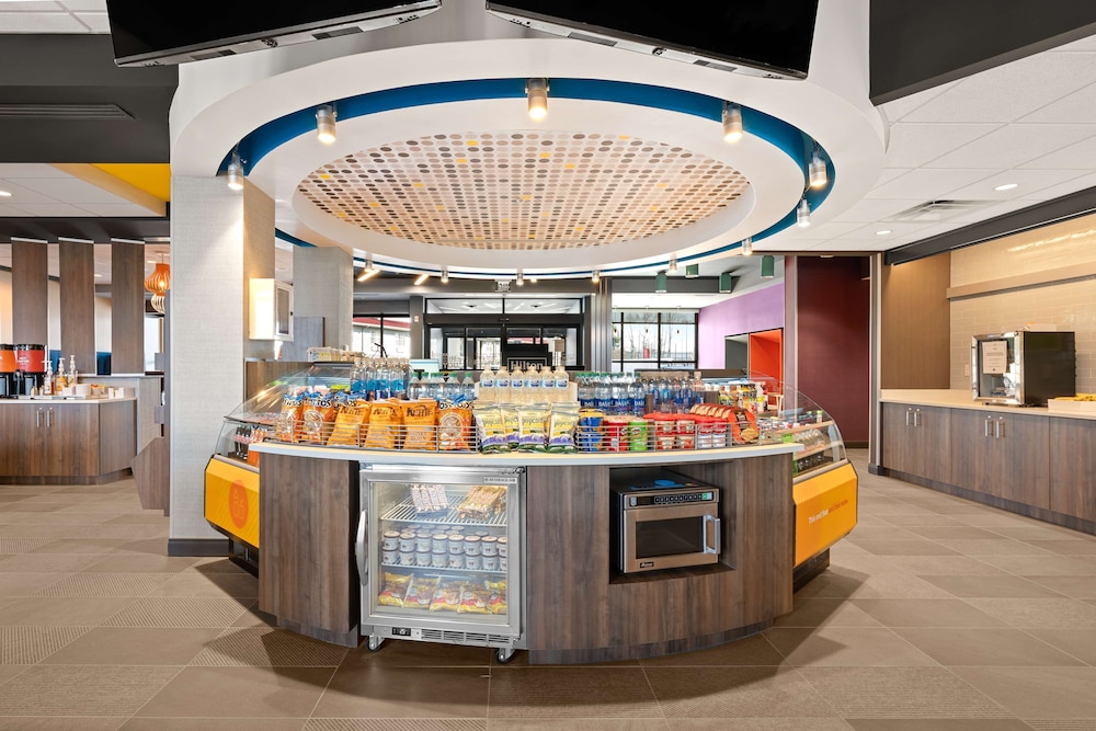 Tru by Hilton Portland Airport - photo 18