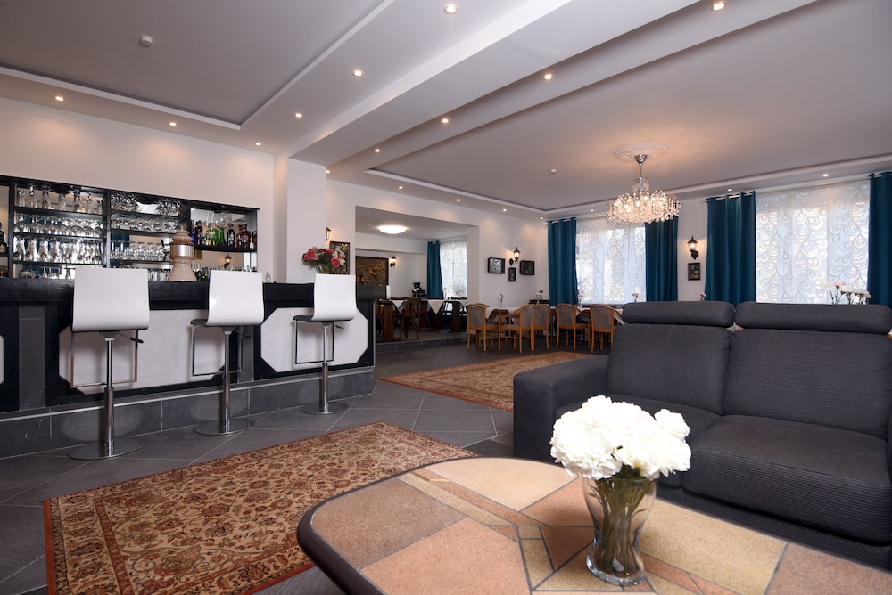 Hotel Diba — Hemmingen — photo 2