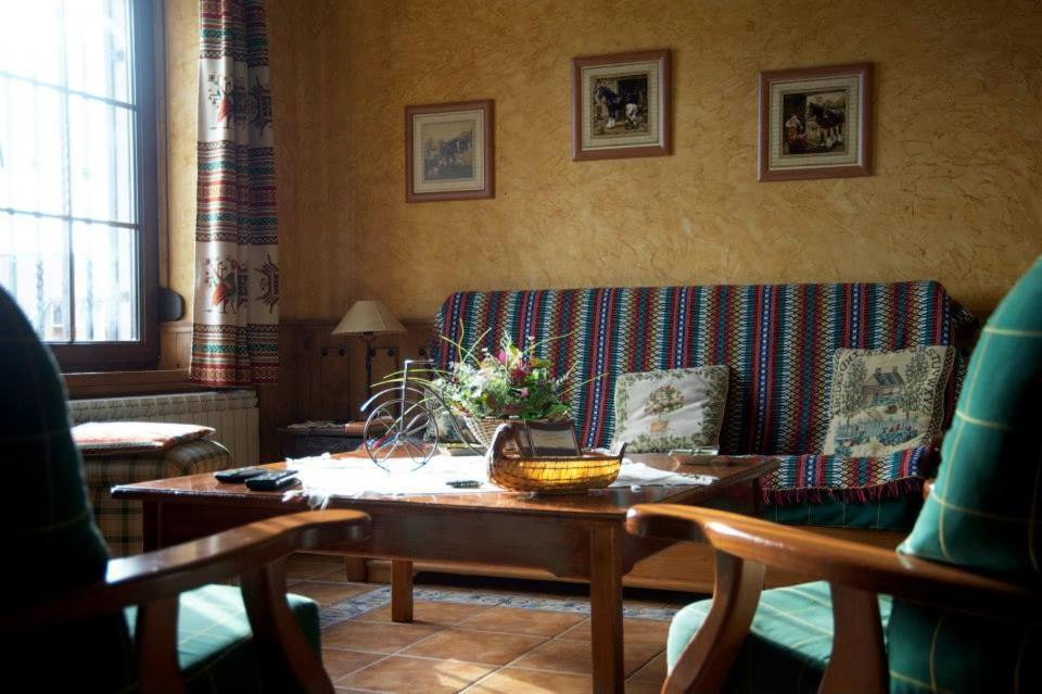 El Mesón De Gredos — hotel in Navarredonda De Gredos