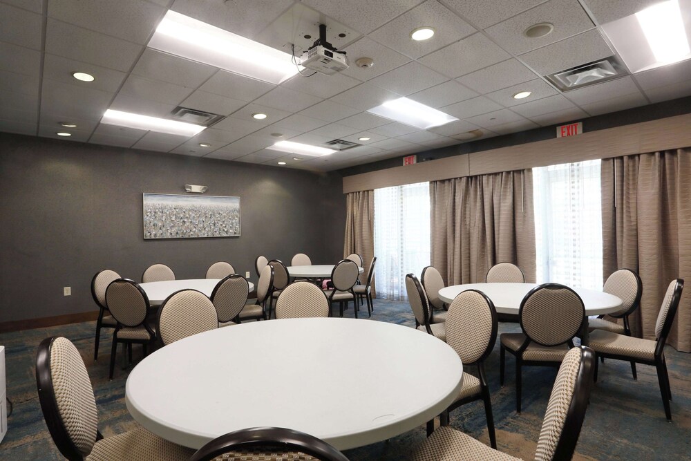 Homewood Suites by Hilton Bel Air - photo 33