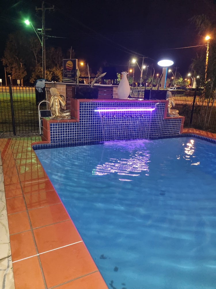 Country Plaza Motel Taree — 4-Star Luxury Hotel in Taree, Australia