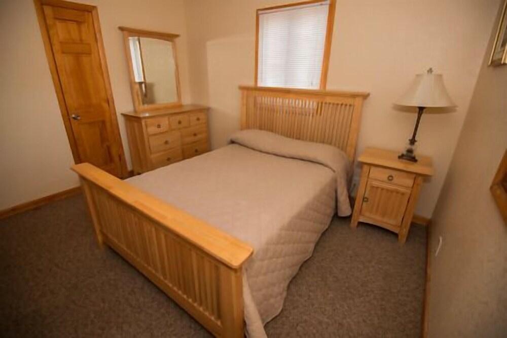 Avon Cottages - photo 9
