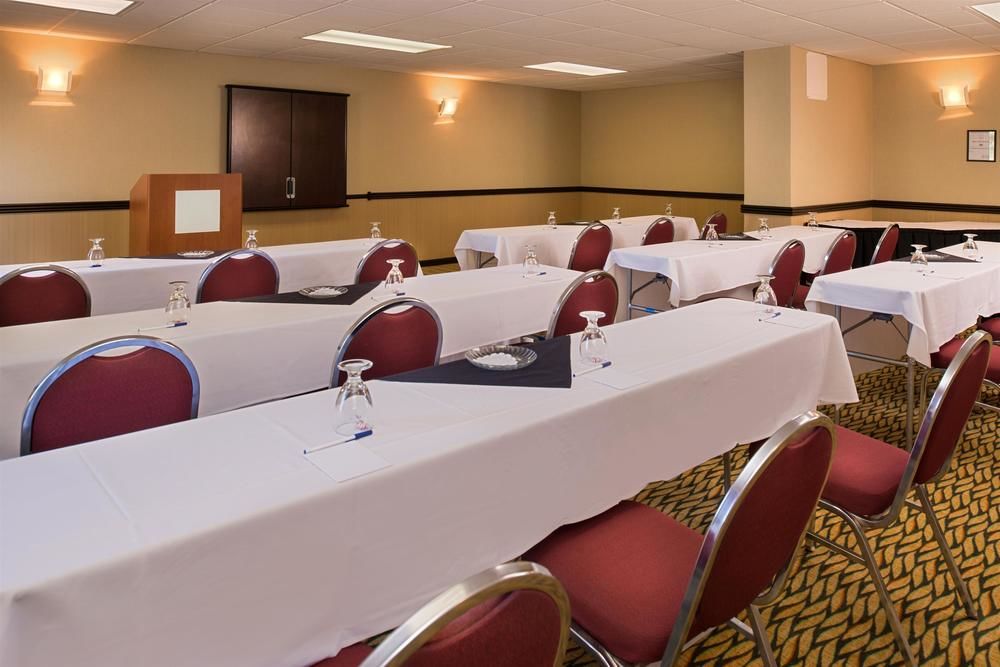 Ramada Plaza Rochester Airport - photo 115