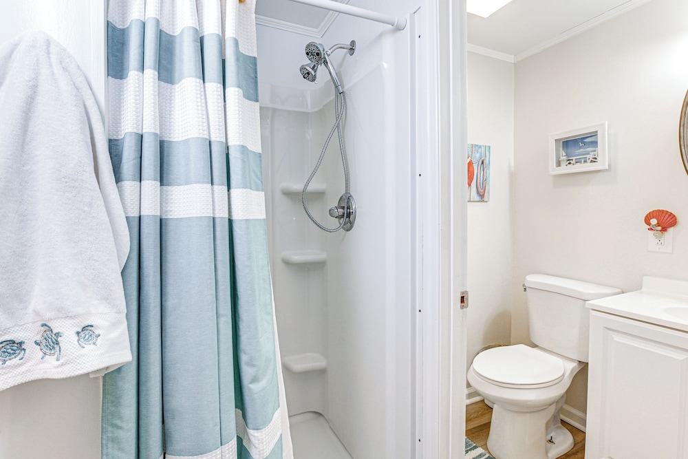 1 2 Mi to Ocean: Surfside Beach Resort Home - photo 14