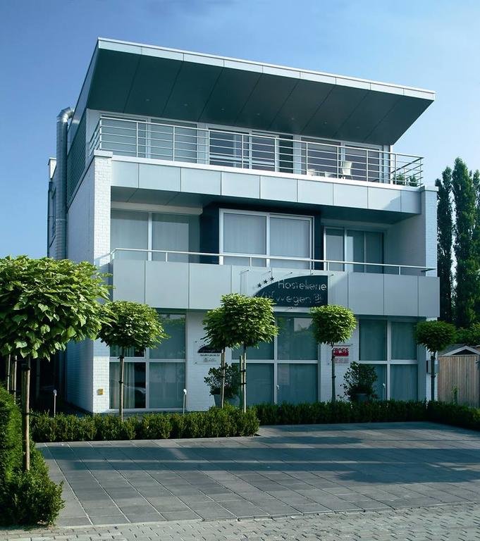 Hotel Vijfwegen — hotel in Roeselare