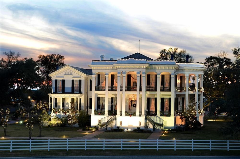 Nottoway Plantation Resort — 4-Star Luxury Hotel in White Castle, United States