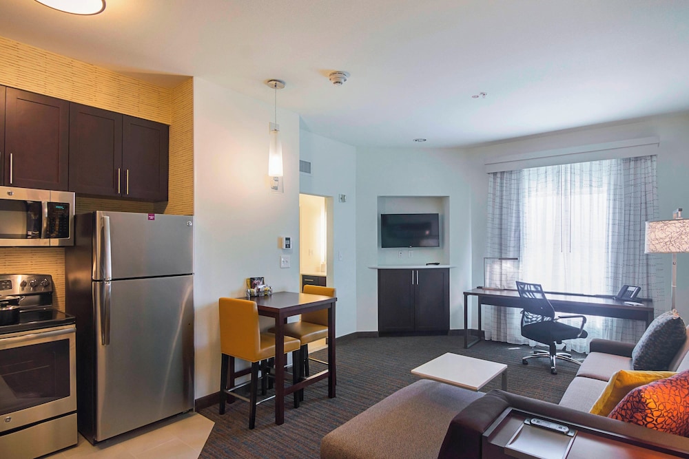 Residence Inn by Marriott Denton - photo 10