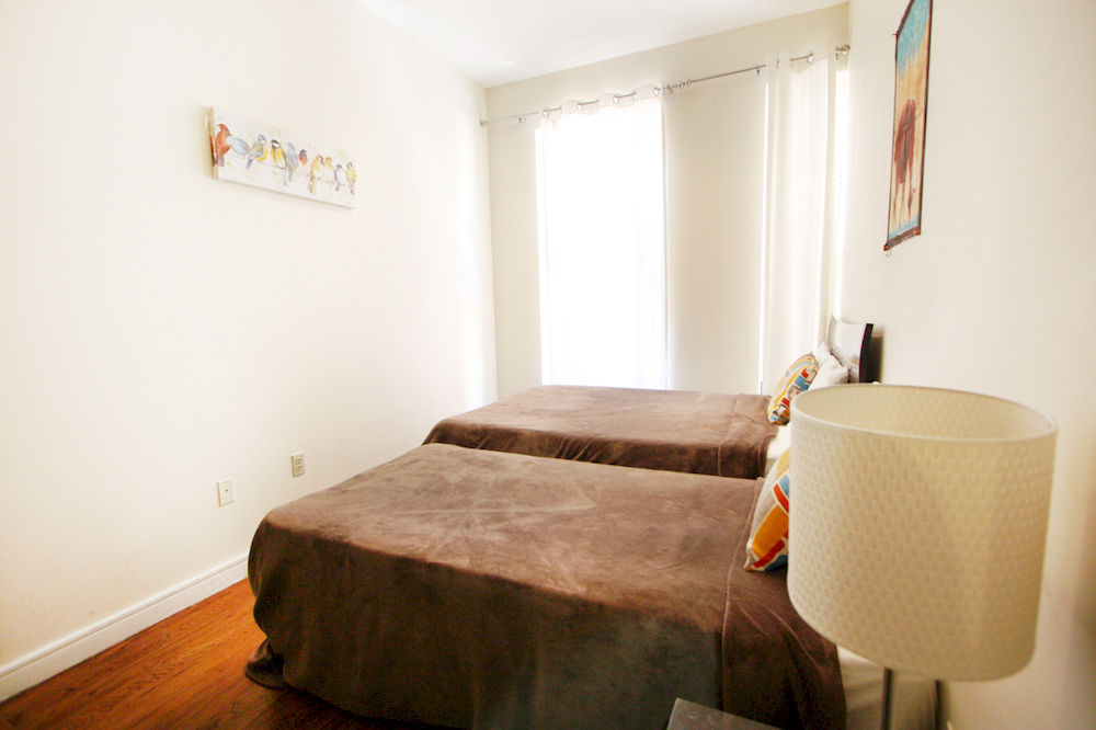 Luxury Suites Lenox Ave - photo 25