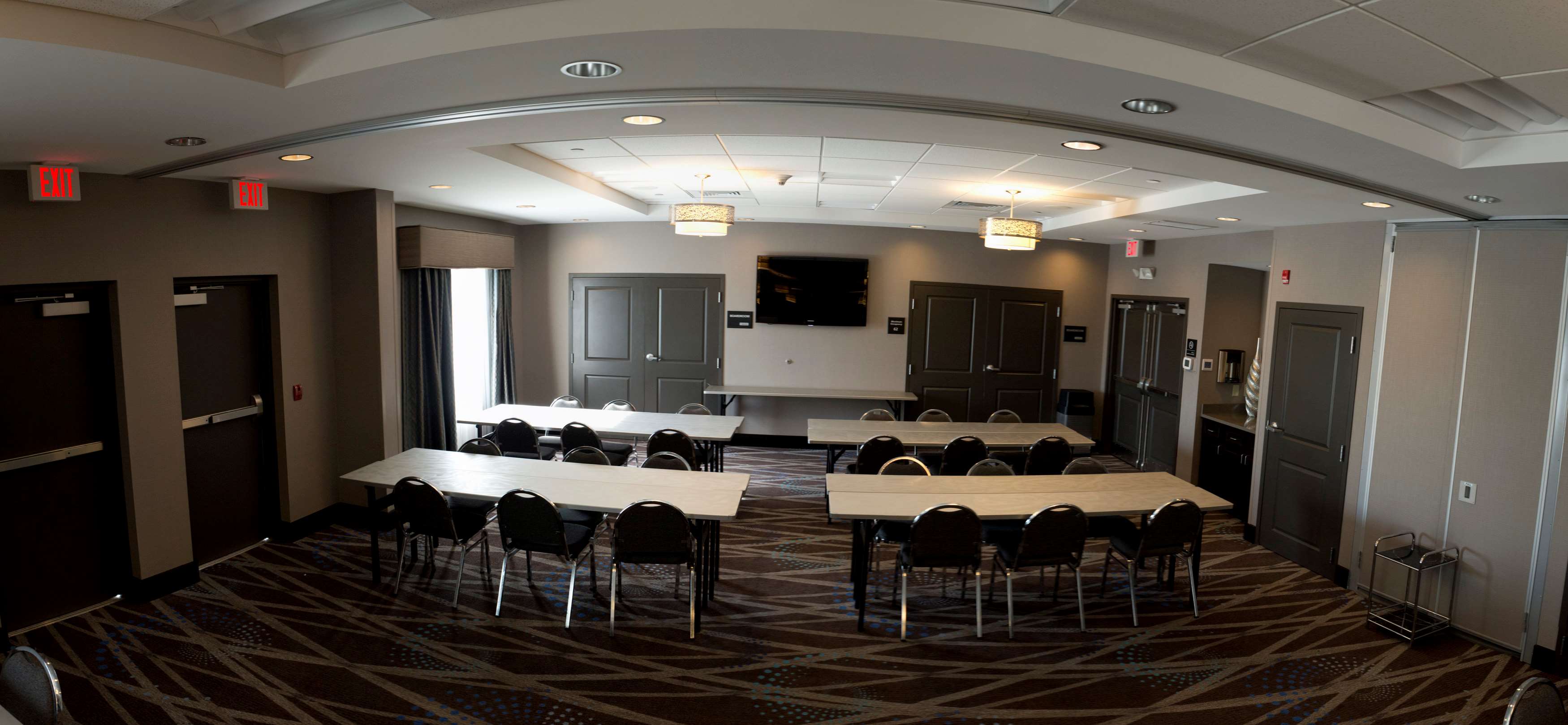 Hampton Inn Oxford Conference Center - photo 30