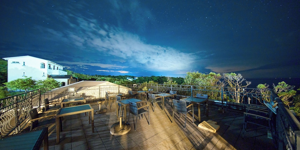 Hotel Holistic Resort in Shirahamacho-Usazakiminami, Japan