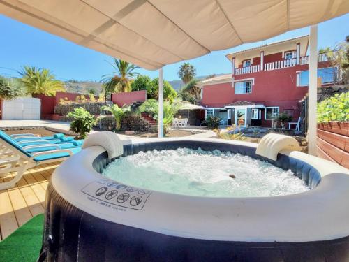 Casa Rural Playa. Situada en un entorno natural. — 4-Star Luxury Hotel in La Orotava, Spain