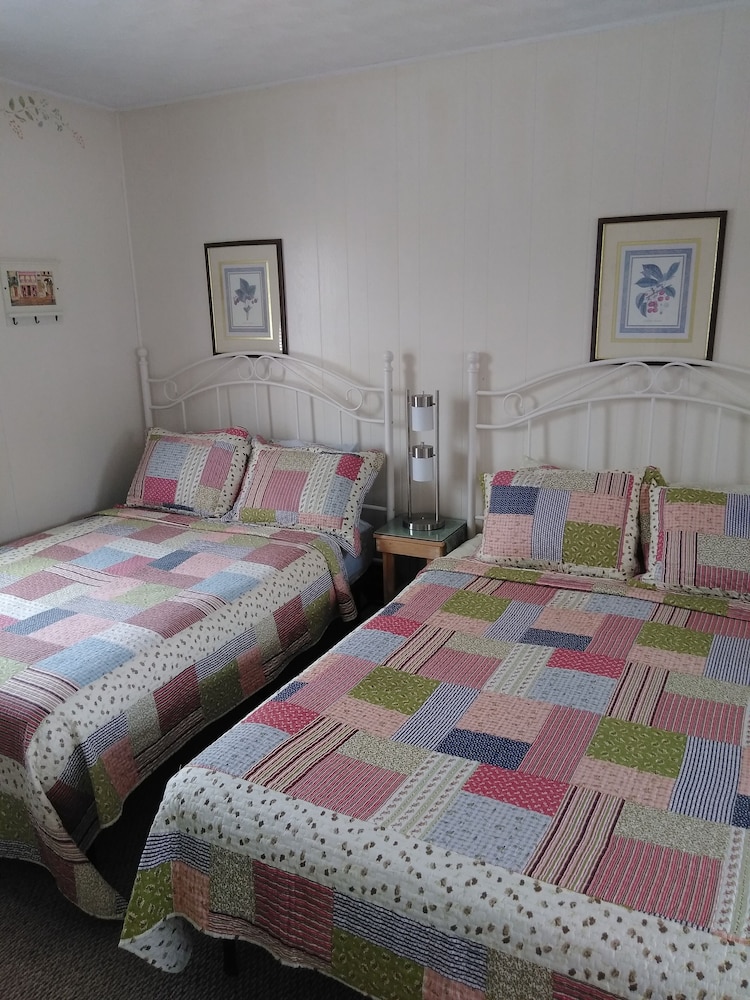 Midway Lodging - photo 16