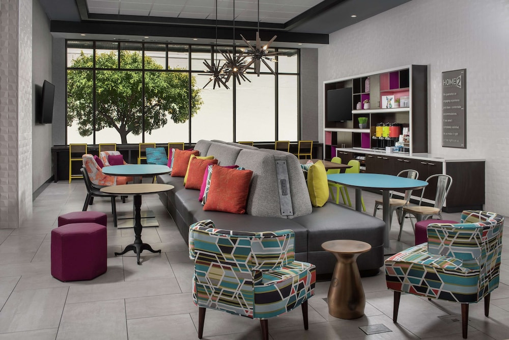 Home2 Suites by Hilton Nashville Downtown Convention Center - photo 2