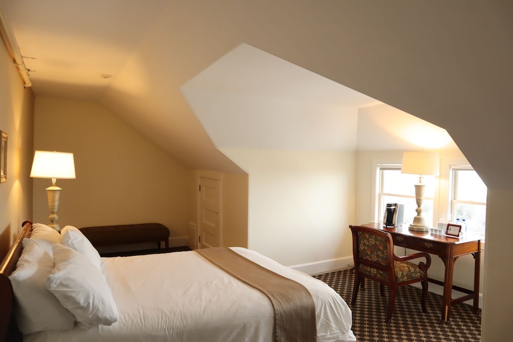 OceanCliff Hotel - photo 11