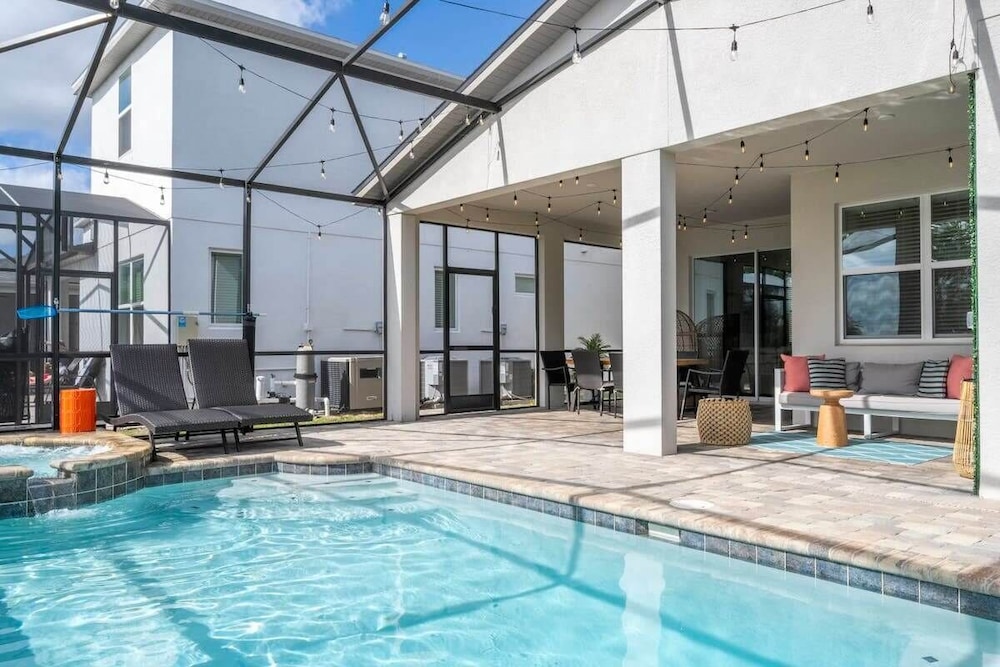 Wonderful 6 Bd w Game Room and Pool @ Solara Resort 8991 - photo 40