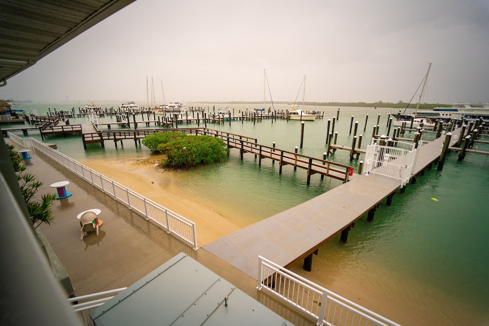 Dockside Inn & Resort - photo 56