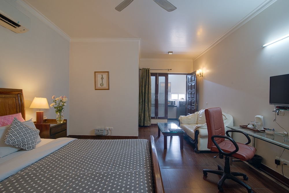 Perch Arbor Suites
