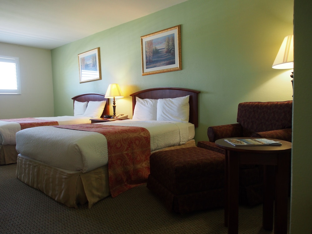 Inn at The Waterpark - photo 10