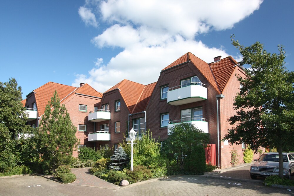 Apartmenthaus Holländerei — 4-Star Luxury Hotel in Busum, Germany
