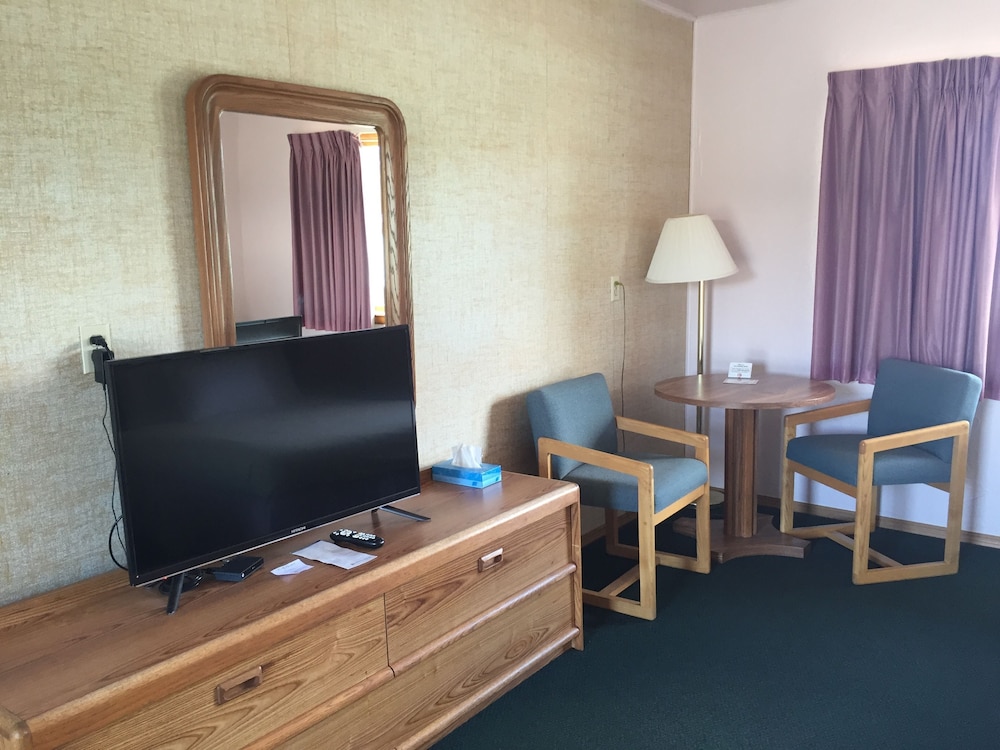 Americas Best Value Dakota Cowboy Inn - photo 14