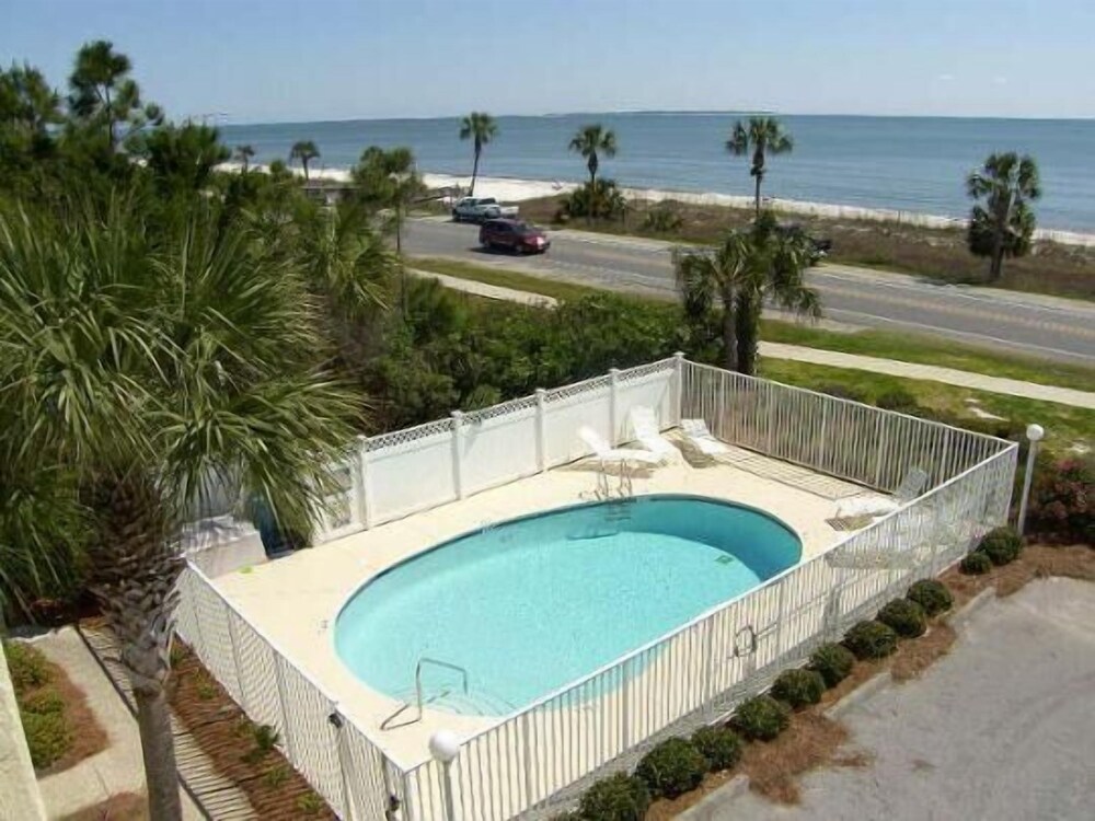 Beach Destiny — 4-Star Luxury Hotel in Port Saint Joe, United States
